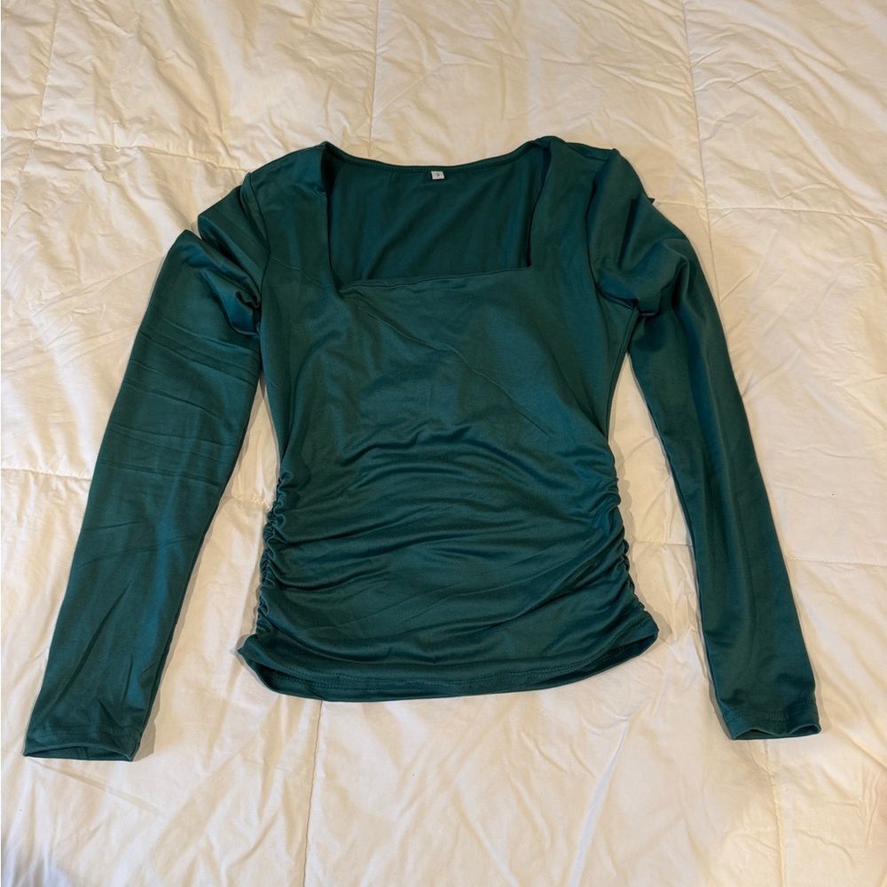 Women’s Green Long Sleeve Top – Size Small – Square Neck, Ruched Sides